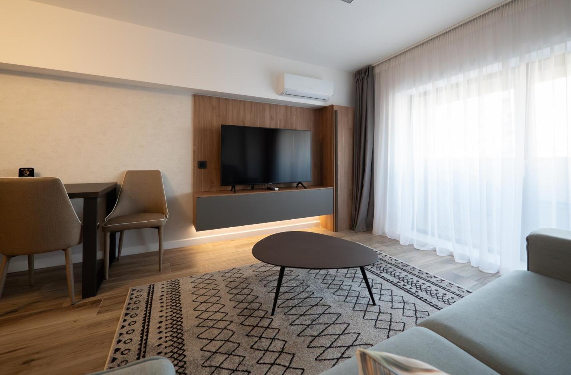 Novos Luxury Suites บูคาเรสต์ ภายนอก รูปภาพ